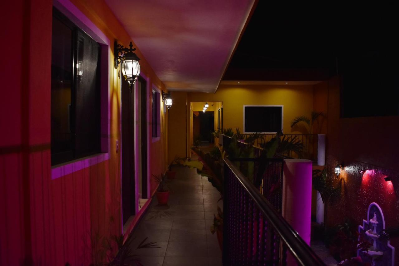 Hotel Peregrina Valladolid  Exterior photo